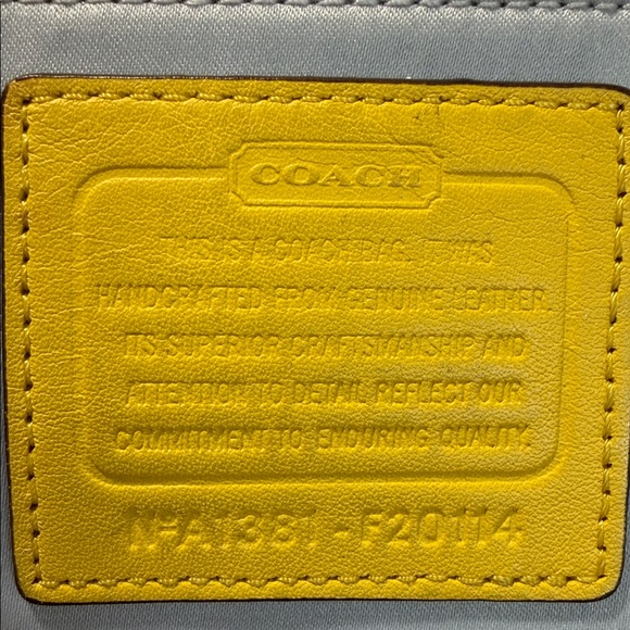 Coach Soft Pebble Golden Yellow Leather shoulder/Crossbo Gold hardware, hang tag - Picture 10 of 14